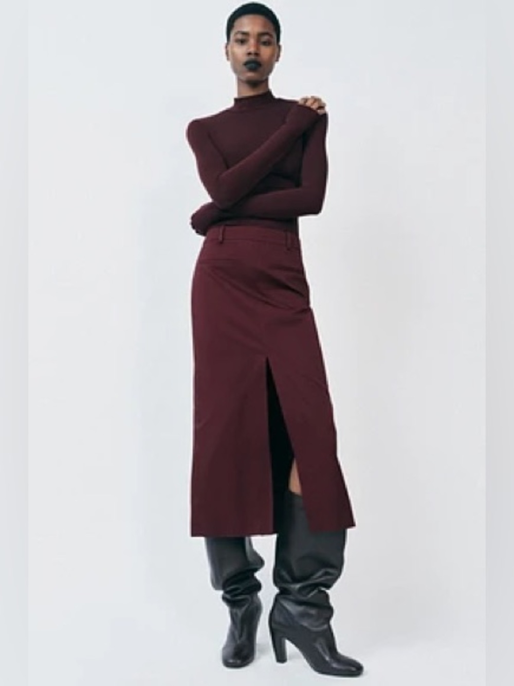 Zara Women's Burgundy Pencil Skirt with Double High Slits